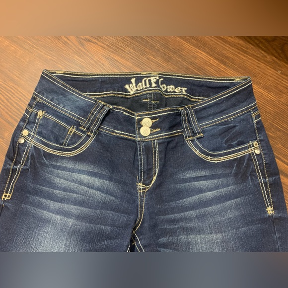 💘2 for $20💘Western Wallflower Bootcut Denim mid rise Jeans - Picture 7 of 9
